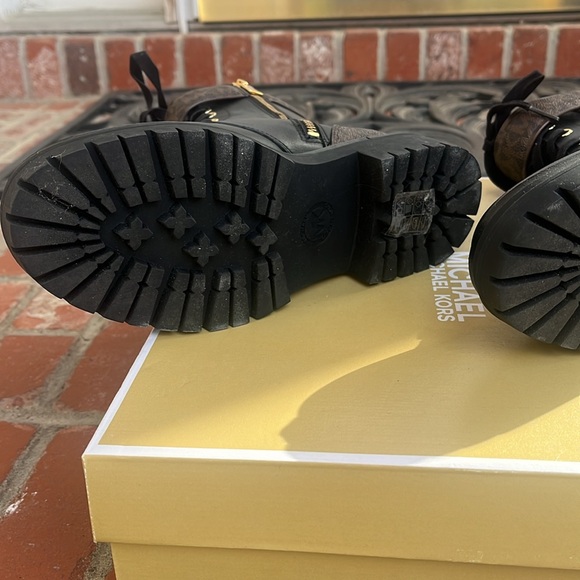 Michael Kors Stark Bootie - Picture 12 of 16